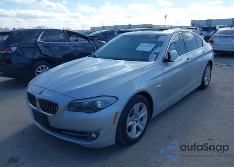 2013 BMW 5 Series 528I из США, поврежденный, VIN WBAXG5C58DD232145